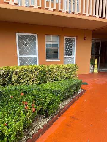 1591 NE Miami Gardens Dr, Miami, FL 33179