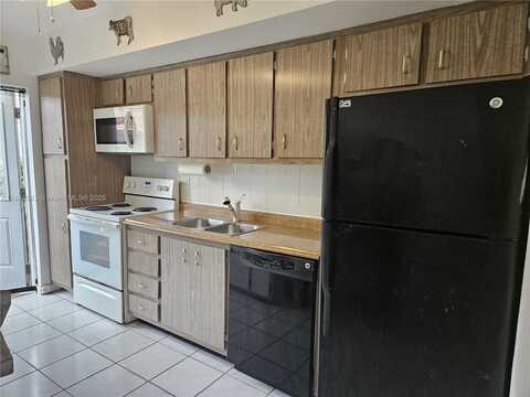 1400 N 16th Ave, Hollywood, FL 33020