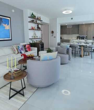17550 Collins Ave, Sunny Isles Beach, FL 33160