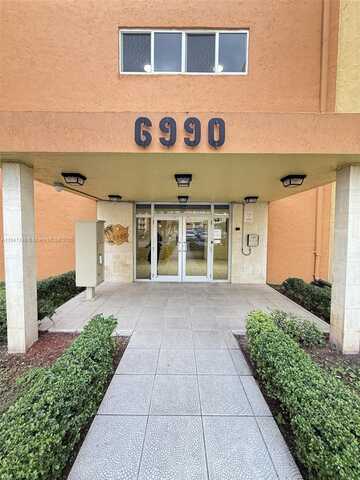 6990 NW 186th St, Hialeah, FL 33015