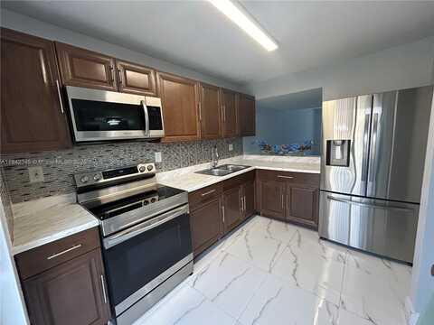 6345 SW 138th Ct, Miami, FL 33183