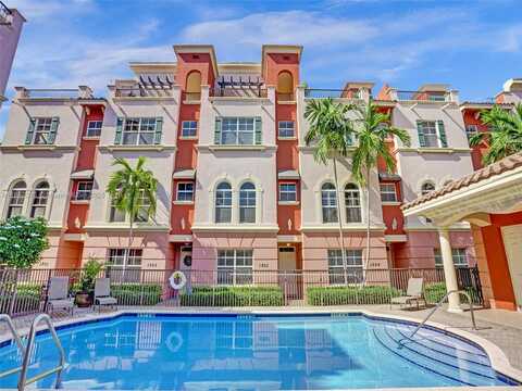 1033 NE 17th Way, Fort Lauderdale, FL 33304