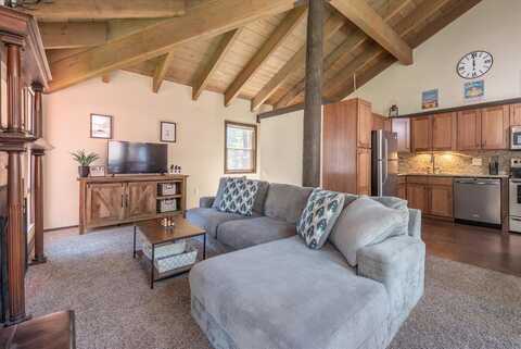 12804 Northwoods Boulevard, Truckee, CA 96161
