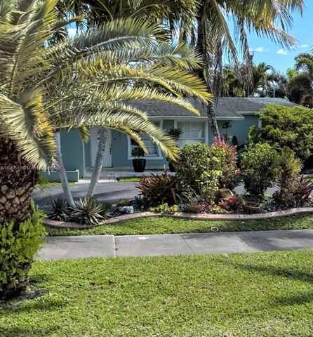 1621 SW 93rd Ct, Miami, FL 33165