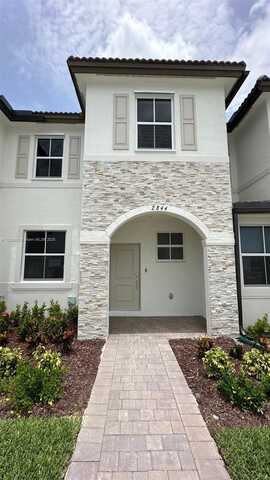 2844 SE 26th Ter, Homestead, FL 33035