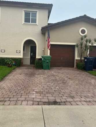 22155 SW 88th Path, Cutler Bay, FL 33190