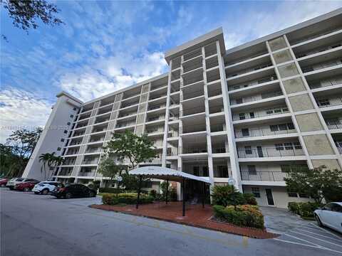 3250 N Palm Aire Dr, Pompano Beach, FL 33069