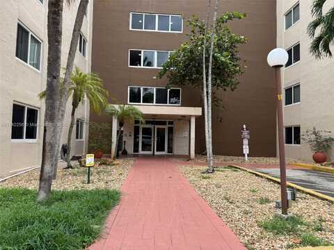 6930 Miami Gardens Dr, Hialeah, FL 33015
