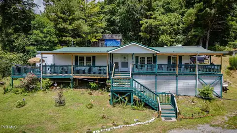107 Lesters Lane, Honaker, VA 24260