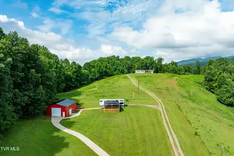 164 & 162 Peters Hollow Road, Elizabethton, TN 37643