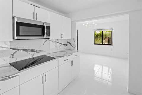 2222 SW 5th St, Miami, FL 33135