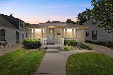 2586 S 78th St, Milwaukee, WI 53219