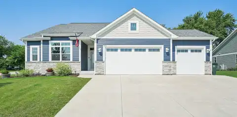 825 Fairway Dr, Twin Lakes, WI 53181