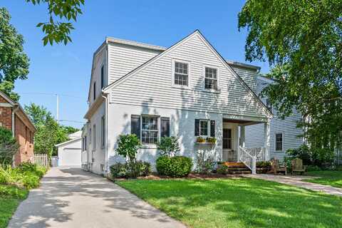 5030 N Kent Ave, Whitefish Bay, WI 53217