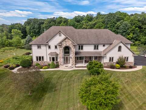 5005 Pleasant Hill Rd, Richfield, WI 53076