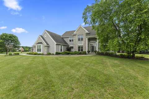 N33w29204 Millridge Rd, Pewaukee, WI 53072