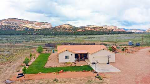 7395 Johnson Canyon RD, Kanab, UT 84741