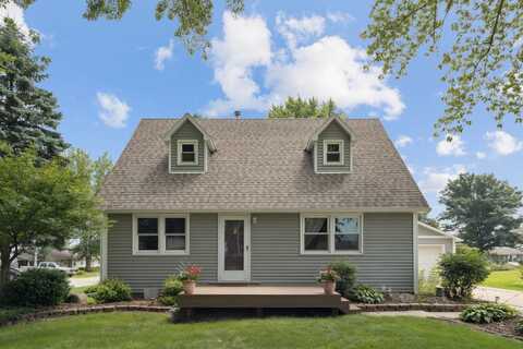 901 SE 1st Street, Tripoli, IA 50676
