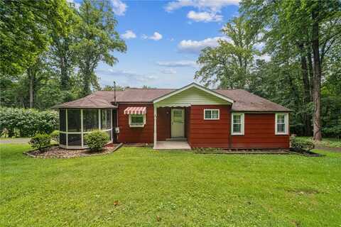 1406 Rolling Acres Rd, Unity, PA 15650