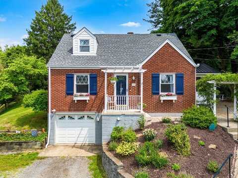 141 Manor Rd, Pine Grv Mls, PA 15090