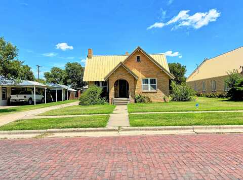 609 S Grinnell Street, Perryton, TX 79070