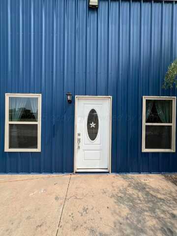 6012 FFA Lane, Dumas, TX 79029