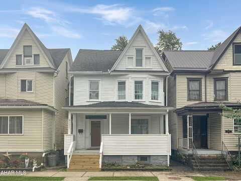 3027 Broad Avenue, Altoona, PA 16601