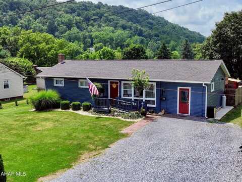 617 W Penn Street, Bedford, PA 15522