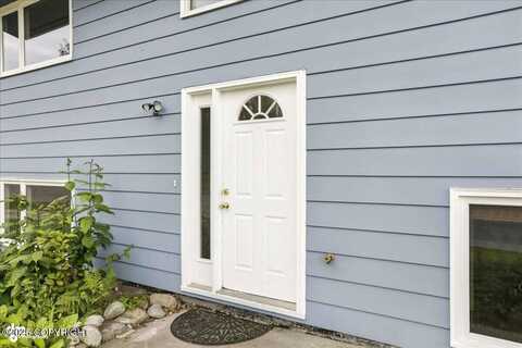 7512 E 20th Avenue, Anchorage, AK 99504