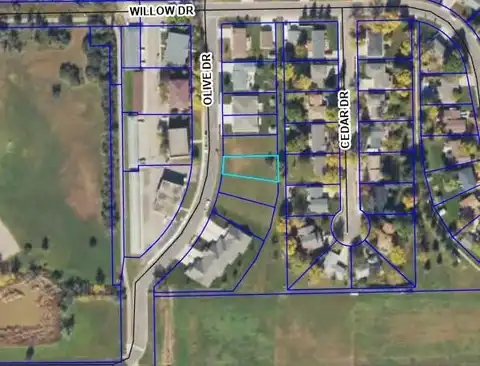 1612 Olive Drive, Aberdeen, SD 57401