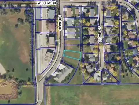 1608 Olive Drive, Aberdeen, SD 57401