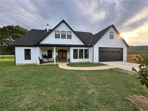 17381 23 HWY, Huntsville, AR 72740