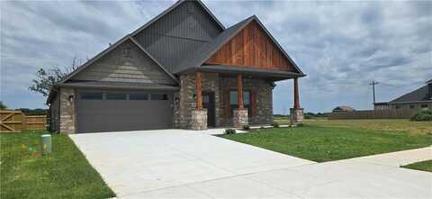 1000 Trestle LN, Bentonville, AR 72713