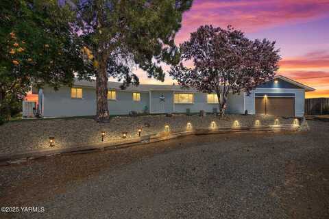 511 E Pine Hollow Rd, Yakima, WA 98903