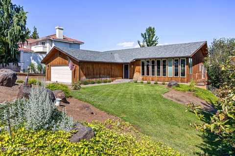 709 Beacon Ave, Yakima, WA 98901