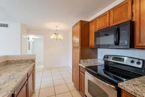 623 W GUADALUPE Road, Mesa, AZ 85210