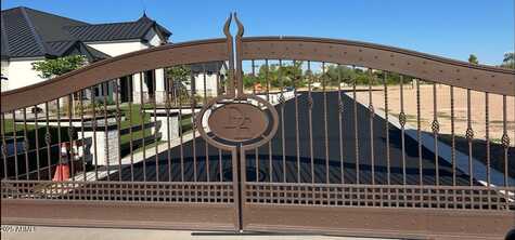 3640 E Mallory Circle, Mesa, AZ 85213