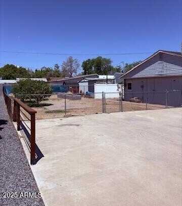 126 N ASH Street, Gilbert, AZ 85233