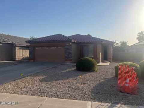 886 S Nielson Street, Gilbert, AZ 85296