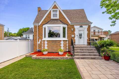 3323 N. Pioneer Avenue, Chicago, IL 60634