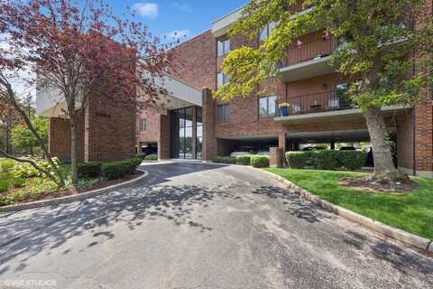 6585 Main Street, Downers Grove, IL 60516