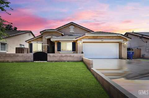 11711 Stratosphere Avenue, Bakersfield, CA 93312