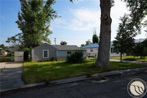 821 W 1st Street, Hardin, MT 59034