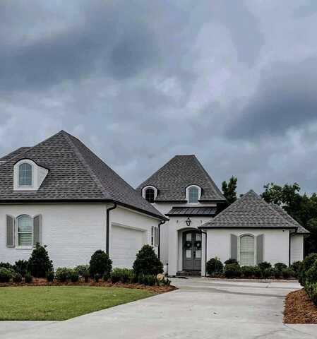 241 Rue Richard, Houma, LA 70359