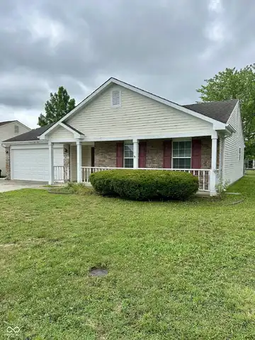 6677 Colleens Way, Indianapolis, IN 46221
