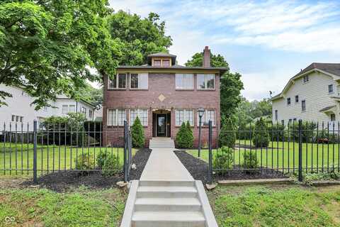 687 Woodruff Place West Drive, Indianapolis, IN 46201