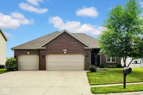 2536 Daffodil Court E, Columbus, IN 47201