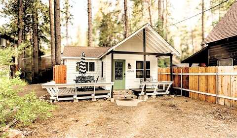 42769 La Placida Avenue, Big Bear Lake, CA 92315