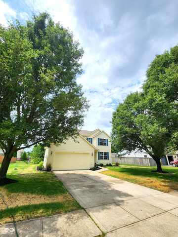 924 Thornwood Drive, Greenwood, IN 46143