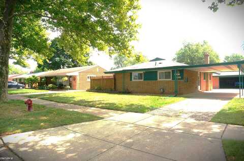 32138 Saint Annes, Warren, MI 48092